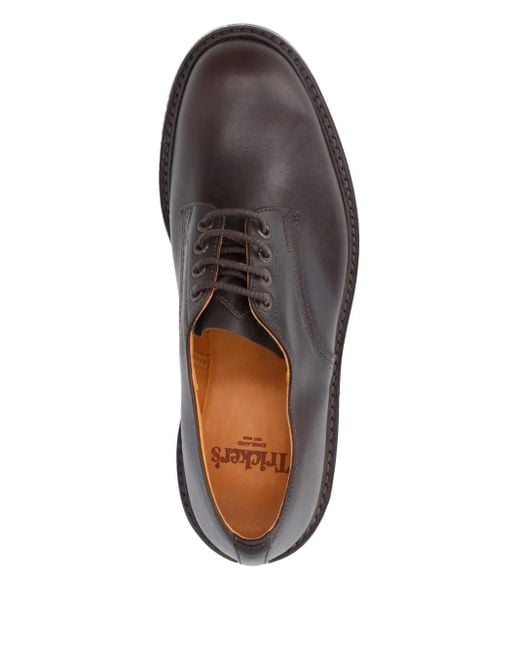Derby Daniel Stringate di Tricker's in Brown da Uomo