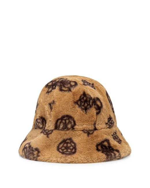 Cappello Bucket di Guess in Brown