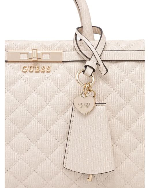 Guess Natural Gesteppter Idra Tote Bag mit Anhänger