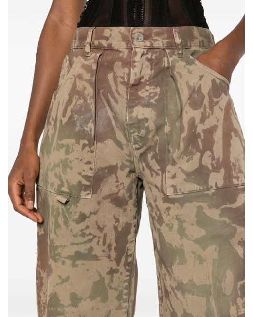 Pantalones cargo Effie con estampado militar The Attico de color Natural
