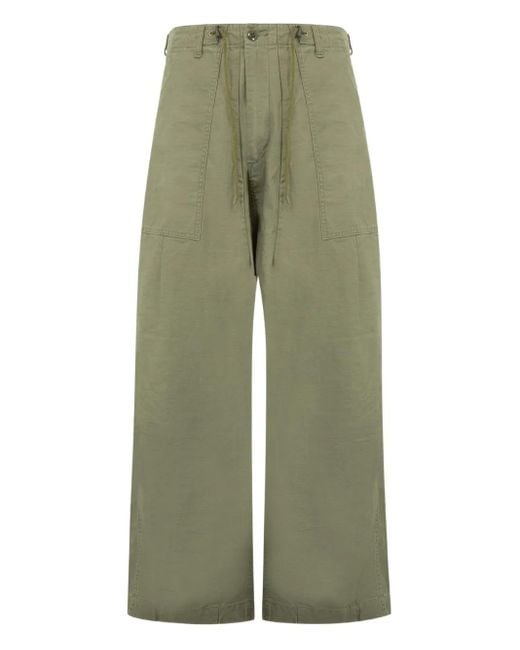 Pantalones con bolsillos y botón Needles de hombre de color Green