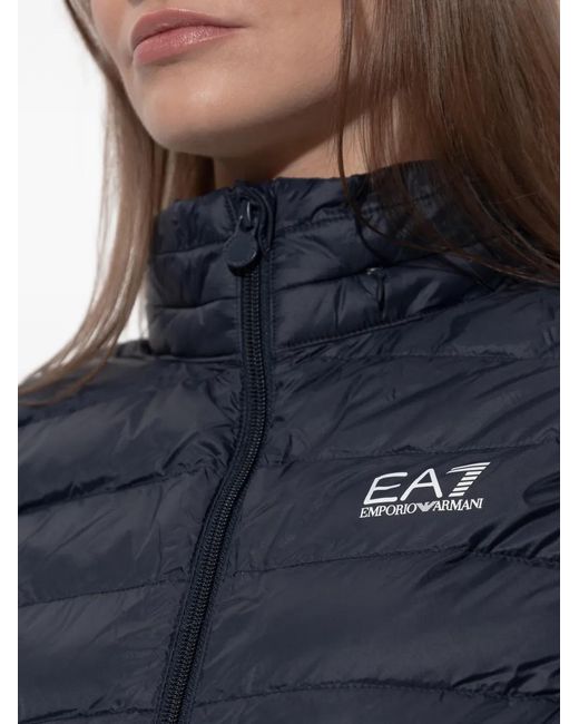 Chaleco Acolchado Con Logo EA7 de color Blue