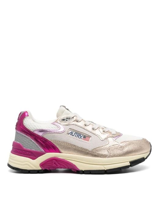 Autry Pink Low-Top Sneaker