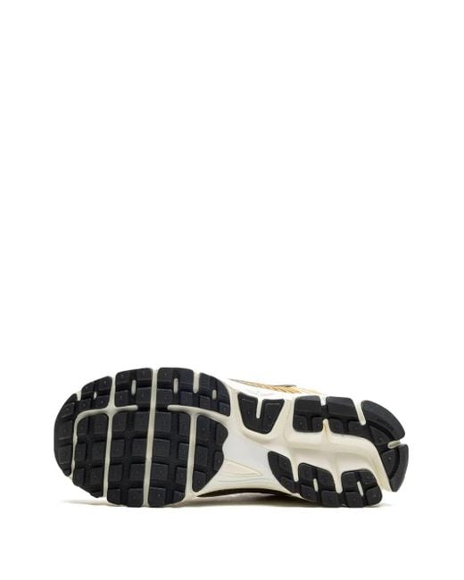 Nike Zoom Vomero 5 "metallic Gold" スニーカー