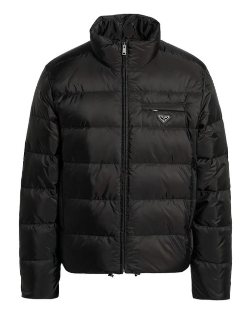 Plumífero con logo triangular Prada de hombre de color Black