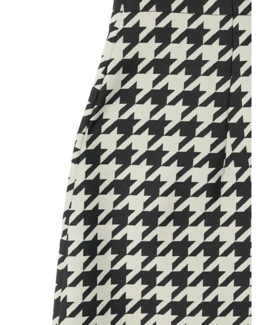 Pantalon Court À Motif Pied-De-Poule Burberry en coloris Gray