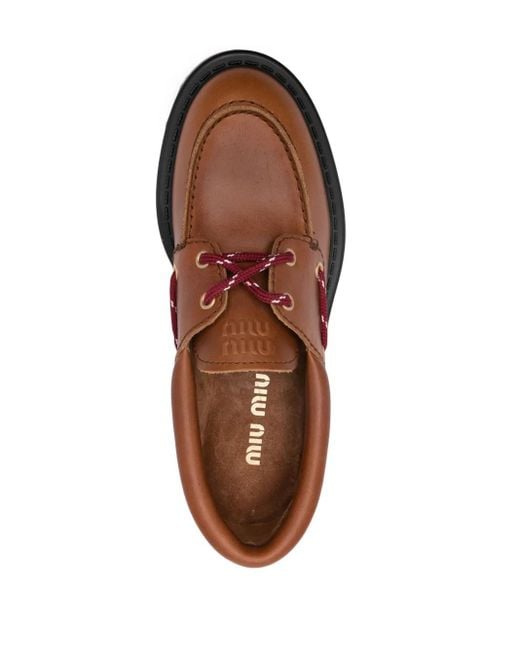 Miu Miu Leren Loafers in het Brown