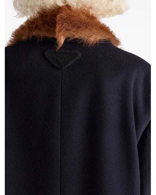 Prada Jas Met Lammy Kraag En Klepzakken in het Blue