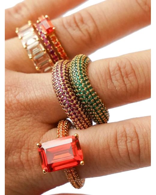 Izabel Display Green Beyond Ring