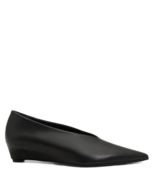 Pumps A Punta di AMI in Black