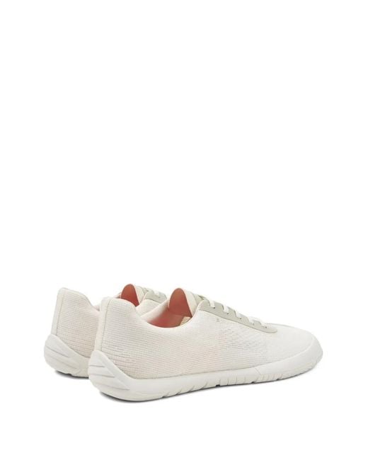 Camper White Baskets Peu Path