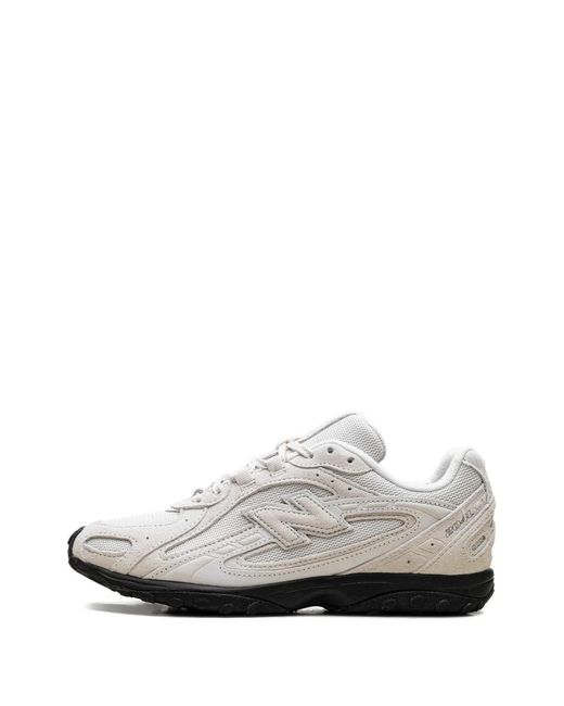 New Balance White Baskets 204L À Logo