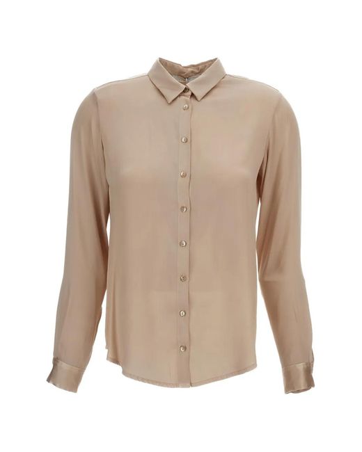 Q-WINS White Long-Sleeve Button-Up Shirt