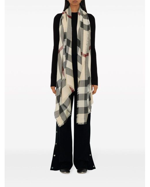 Burberry Natural Vintage Check Frayed Scarf