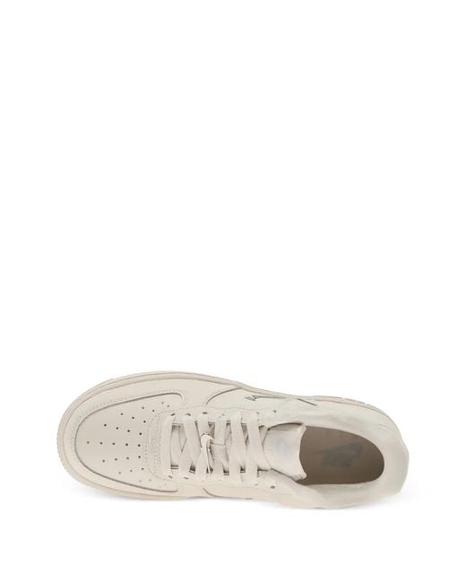 Nike White Air Force 1 '07 Sneakers