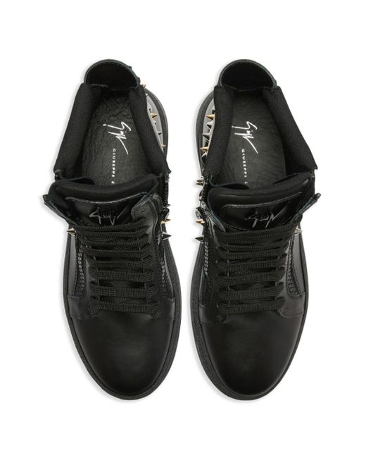 Sneakers GZ 94 con borchie di Giuseppe Zanotti in Black da Uomo