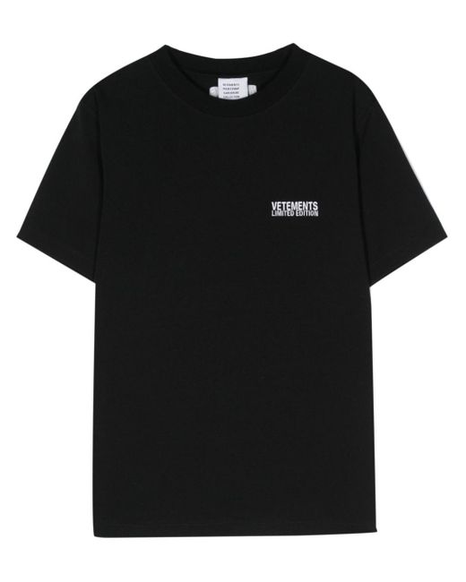 Vetements Black T-Shirt mit Logo-Stickerei