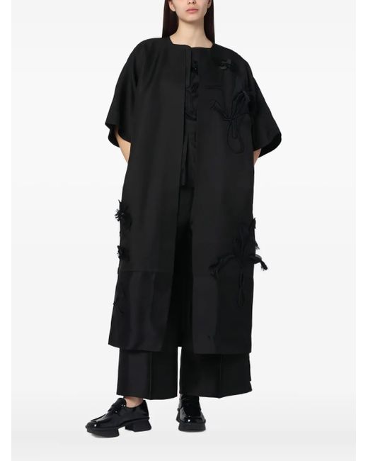 Mark Kenly Domino Tan Black Mantel Mit Blumenapplikation