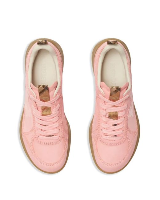 Burberry Matrix スニーカー Pink
