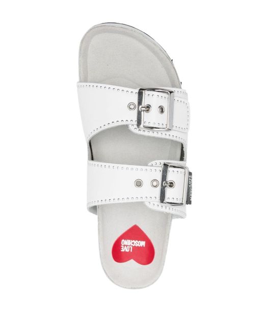 Sandales à détails de clous Love Moschino en coloris White