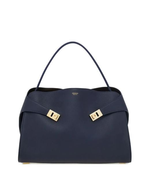 Grand Sac Porté Épaule Hug En Cuir Ferragamo en coloris Blue