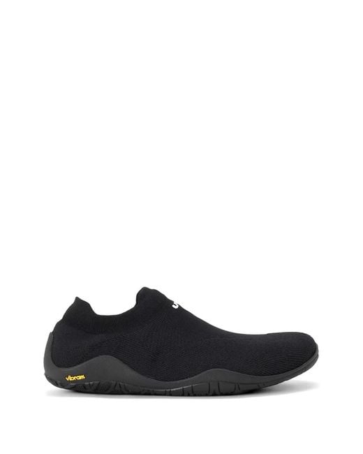 Uyn Black Dunia Logo-Detail Slip-On Sneakers for men