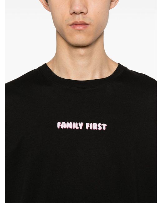 Camiseta con logo estampado FAMILY FIRST de hombre de color Black