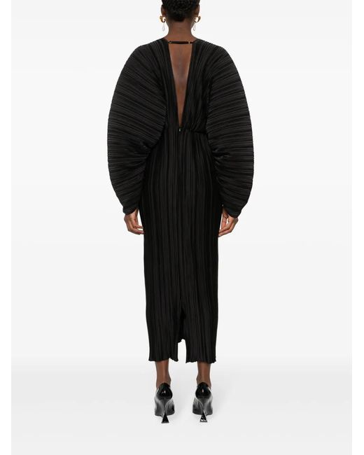 L'idée Black Galerie Pleated Gown