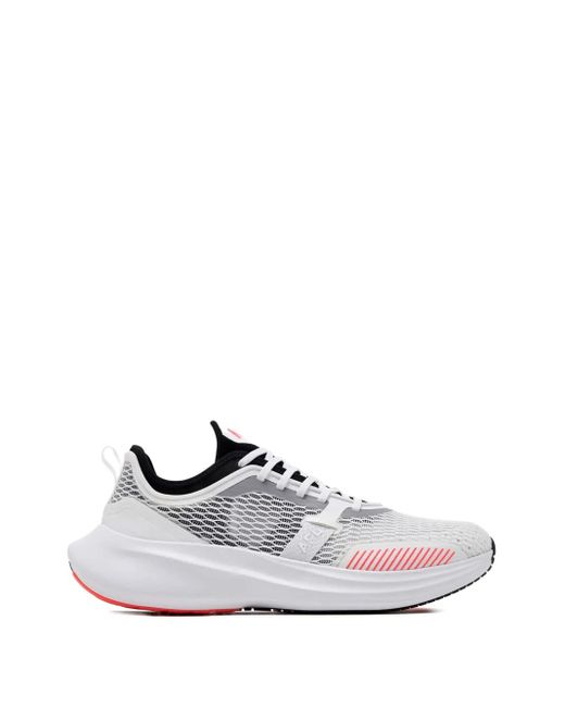 Athletic Propulsion Labs White Euphoria Sneakers mit Mesh-Einsätzen