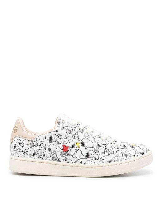 MOA White X Peanuts Snoopy Lace-up Sneakers