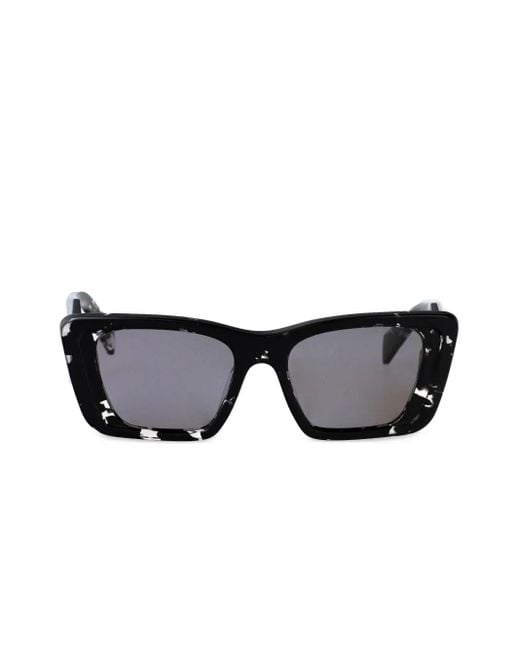 Prada キャットアイ サングラス Black