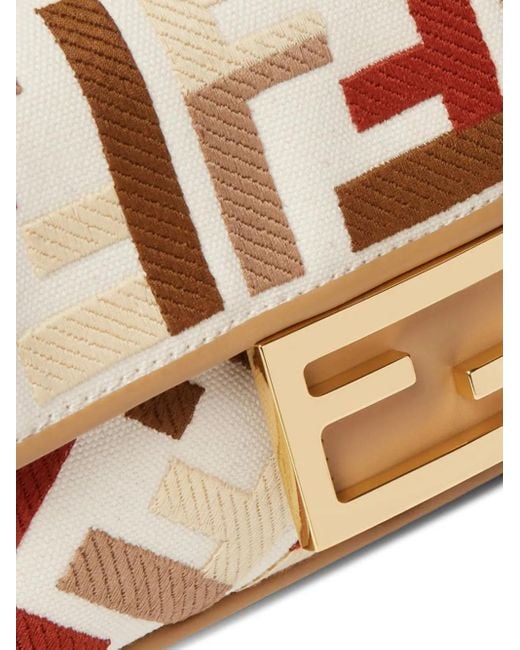 Clutch Baguette Mini Con Motivo Ff di Fendi in Metallic