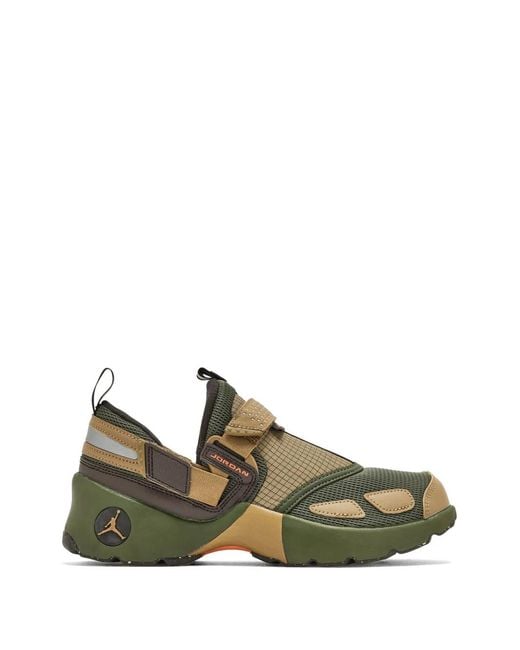 Nike Green Jordan Trunner Lx Sneakers