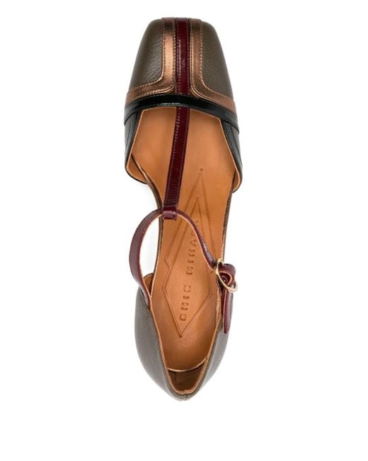 Chie Mihara Tストラップ ブロックヒール パンプス 45mm Brown