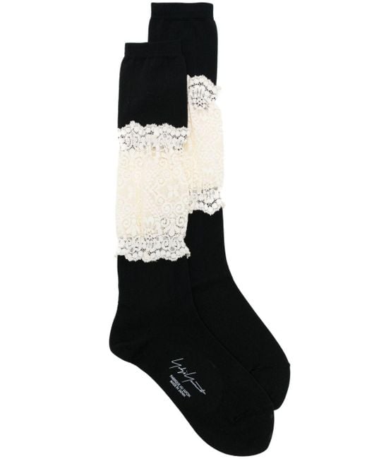Lace knee-high socks di Yohji Yamamoto in Black
