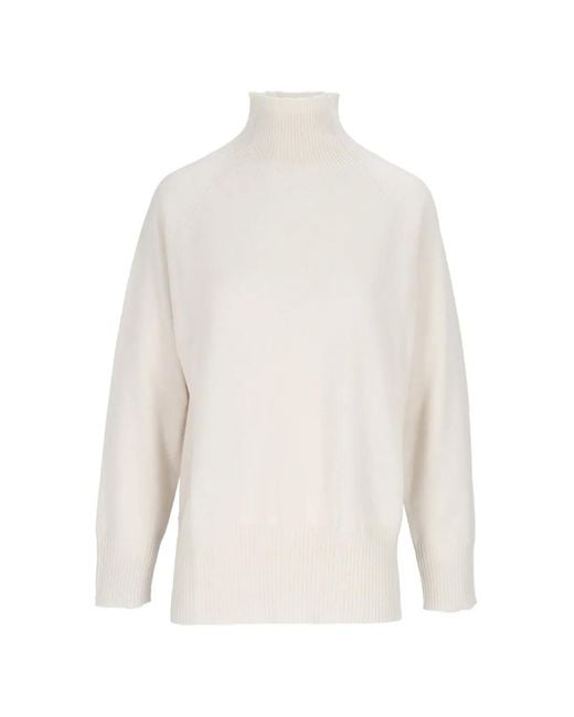 Kangra White Turtleneck Sweater