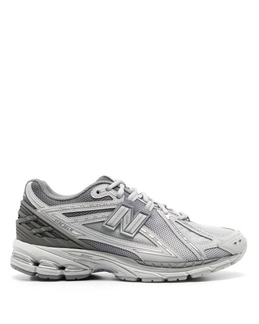 Sneakers 1906R "Lunar New Year Raincloud" di New Balance in Gray