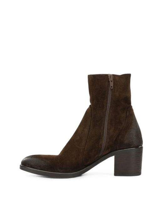 strategia shoes Brown Distressed-Effect Suede Boots