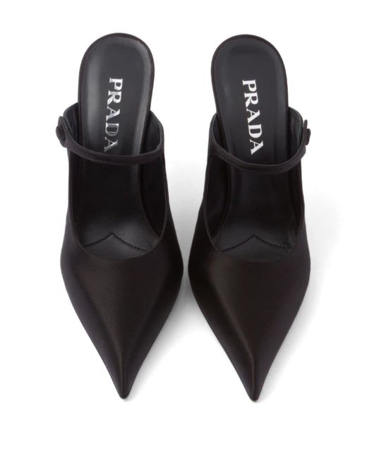 Mules a punta di Prada in Black