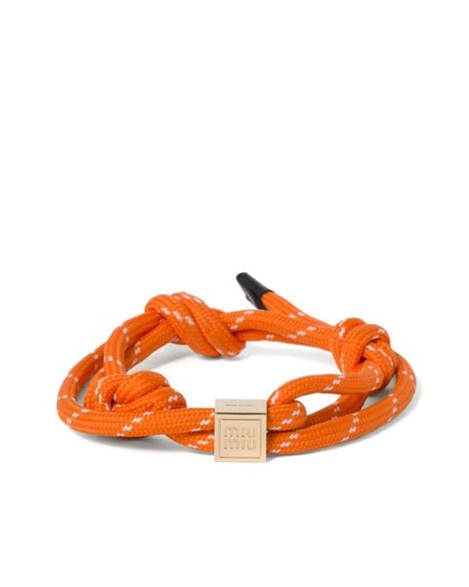 Pulsera de cuerda con charm del logo Miu Miu de color Orange