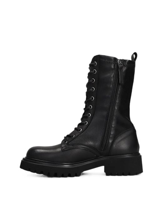 Anfibi Stringati di Julie Dee in Black
