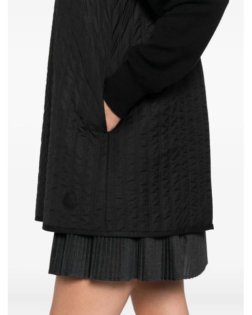 Moncler Black Robe Matelassée À Design Plissé