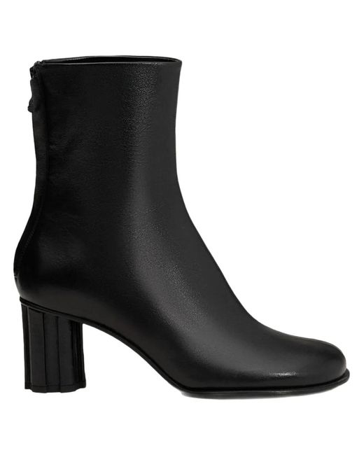 AMI Black Leather Anatomical-Toe Piano Boots