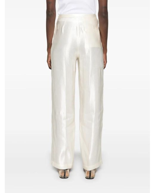 Loulou de Saison Sally Broek in het White