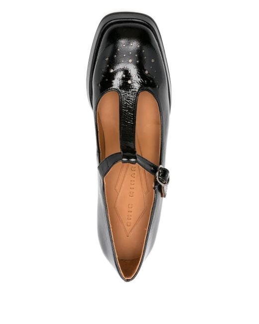 Chie Mihara 80 Mm Pumps Met Blokhak En T-Bandje in het Black