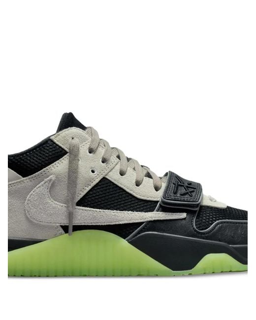 Nike Green Strap Sneakers