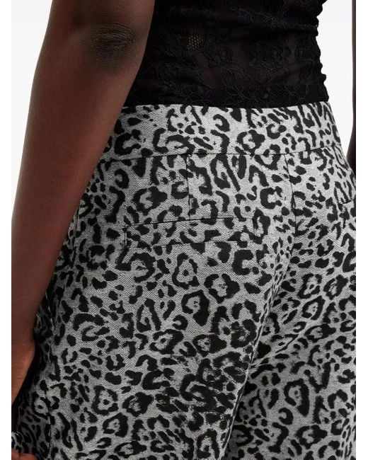 Pantaloni Con Stampa Leopardata di AllSaints in Gray