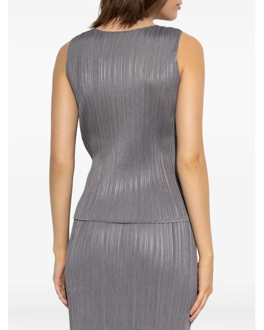 Pleats Please Issey Miyake プリーツ ノースリーブトップ グレー | Lyst
