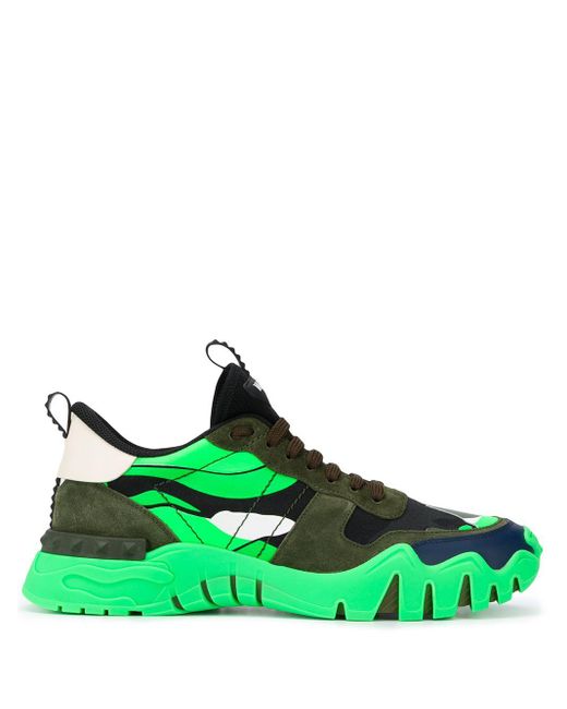 Valentino Garavani Leer Valentino Garavani Rockrunner Sneakers Met  Camouflageprint in het Groen voor heren - Lyst
