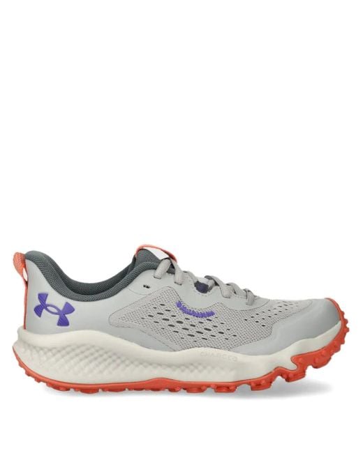 Sneakers Charged Maven di Under Armour in White